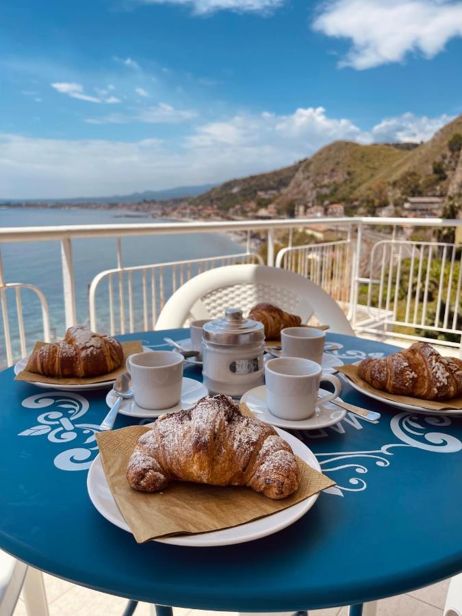 Baia Di Atlantide Apartment Taormina Ngoại thất bức ảnh